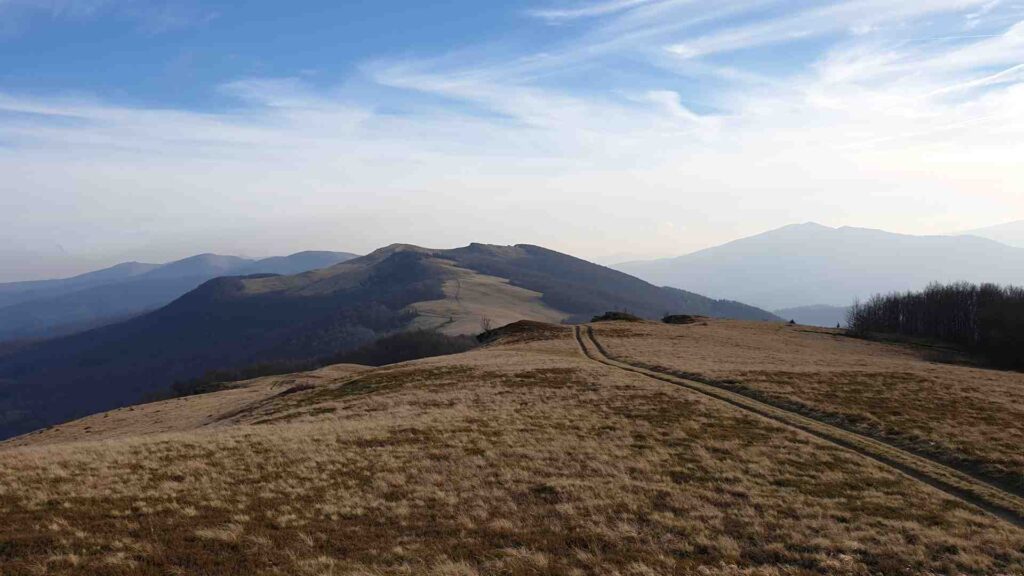 Bieszczady połoniny nocleg volf camp